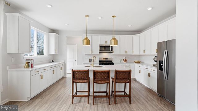 9441 DESCHAMP CT., Manassas, VA 20112