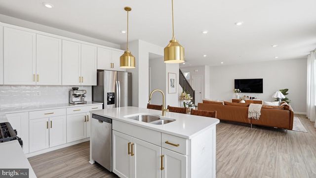 9441 DESCHAMP CT., Manassas, VA 20112