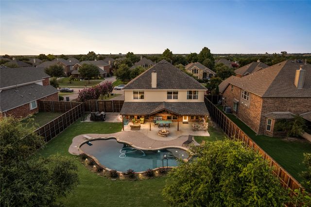 5732 Chateau Drive, Sachse, TX 75048
