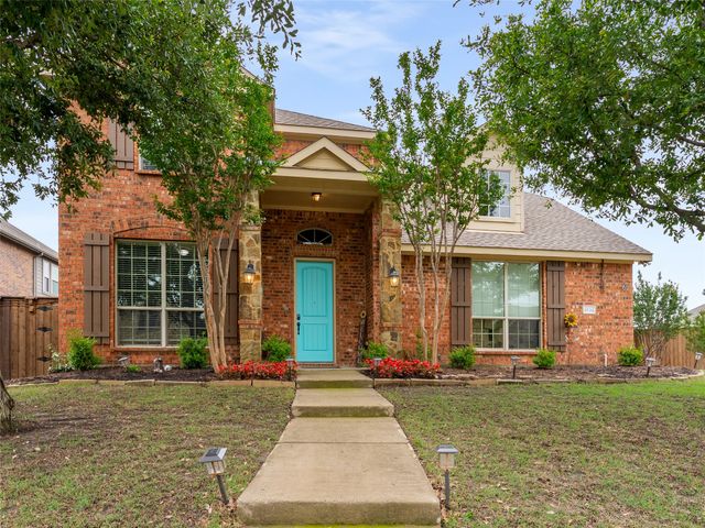 5732 Chateau Drive, Sachse, TX 75048