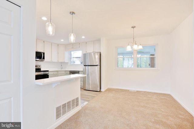 4122 LOCH LOMOND DR, Baltimore, MD 21236