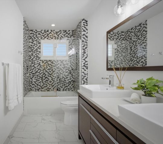 2483 Eagle Watch Court, Weston, FL 33327