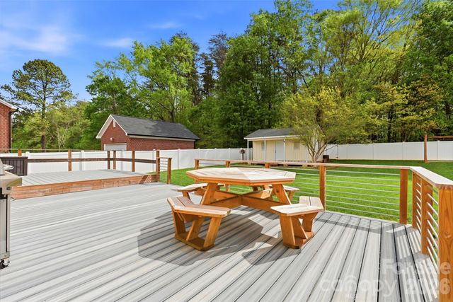 140 Silver Birch Lane, Mount Holly, NC 28120