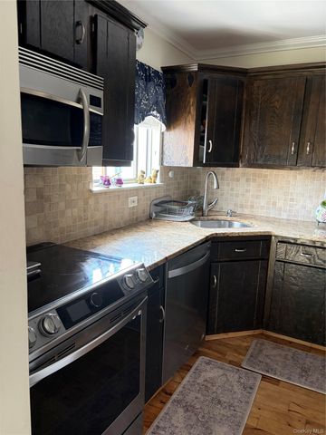 30 Stone Boulevard, Massapequa, NY 11758