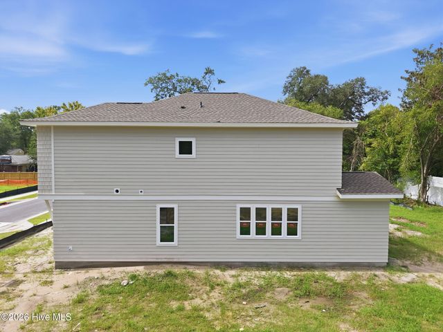 1048 Montclair Drive, Wilmington, NC 28403