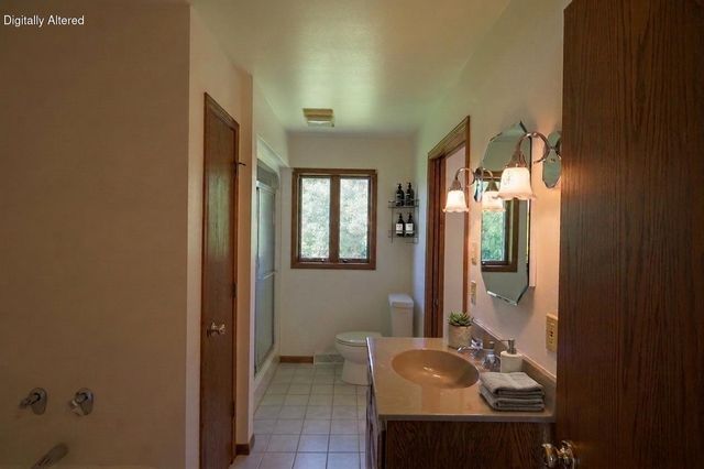 912 Edgewater COURT, Watertown, WI 53098
