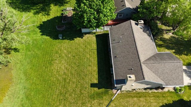 912 Edgewater COURT, Watertown, WI 53098