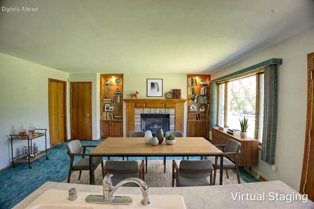 912 Edgewater COURT, Watertown, WI 53098