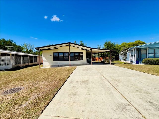 35935 TANDA CIRCLE, Zephyrhills, FL 33541