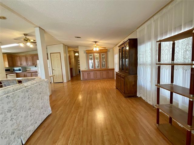35935 TANDA CIRCLE, Zephyrhills, FL 33541