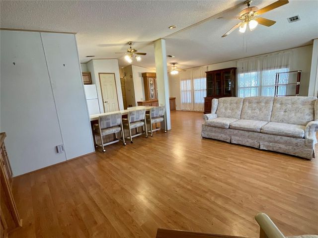 35935 TANDA CIRCLE, Zephyrhills, FL 33541