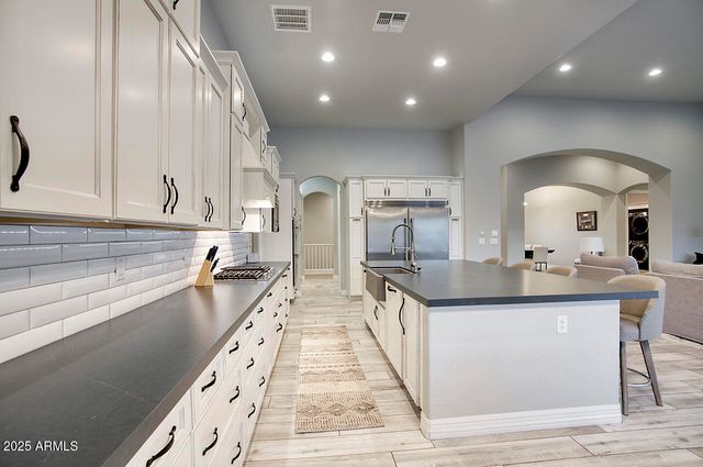 20061 E CHERRYWOOD Court, Queen Creek, AZ 85142