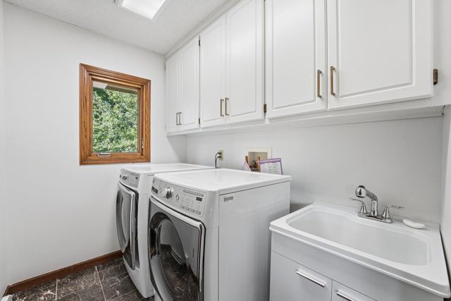1451 Brookshire Court, New Brighton, MN 55112