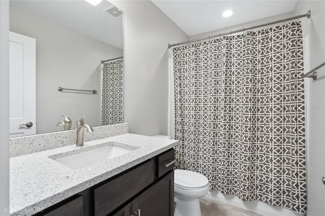 2314 E 50th Court, Des Moines, IA 50317