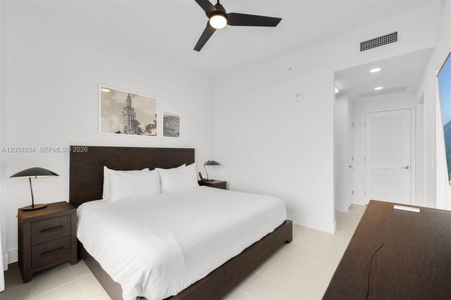 601 NE 1st Avenue LPH 4814, Miami, FL 33132