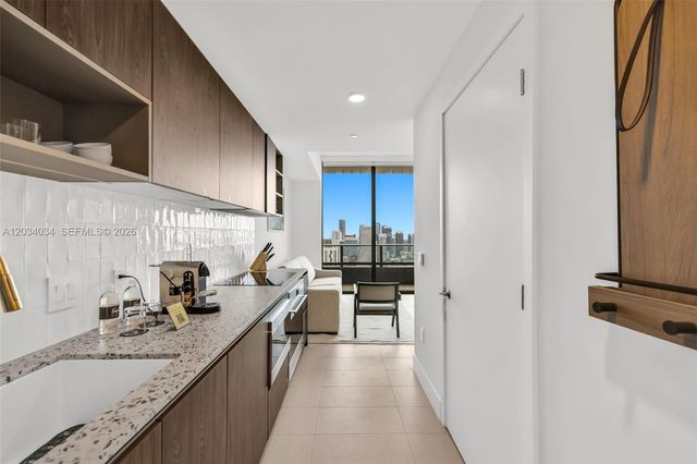 601 NE 1st Avenue LPH 4814, Miami, FL 33132