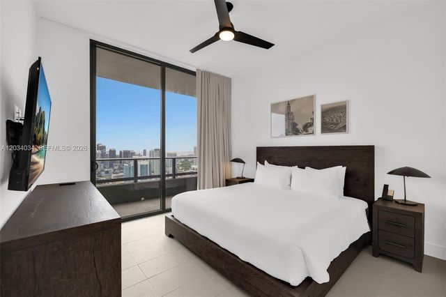 601 NE 1st Avenue LPH 4814, Miami, FL 33132