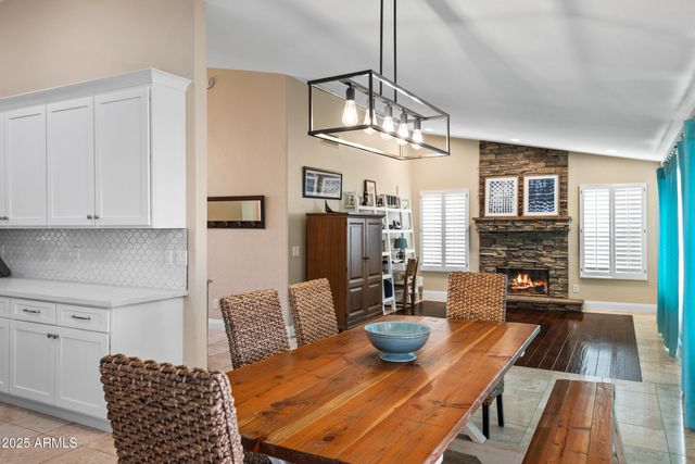 1161 W HONEYSUCKLE Lane, Chandler, AZ 85248