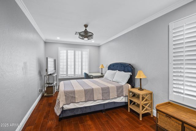 1161 W HONEYSUCKLE Lane, Chandler, AZ 85248