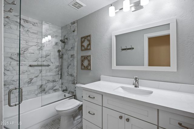 1161 W HONEYSUCKLE Lane, Chandler, AZ 85248