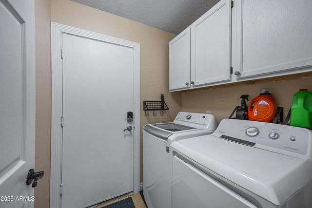 1161 W HONEYSUCKLE Lane, Chandler, AZ 85248