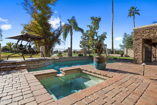 1161 W HONEYSUCKLE Lane, Chandler, AZ 85248