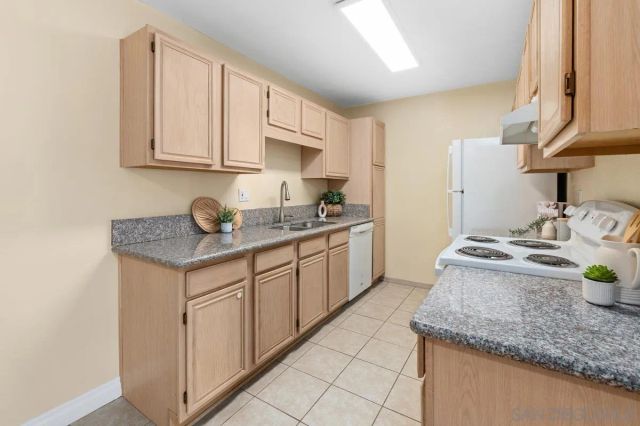 2332 Hosp Way 207, Carlsbad, CA 92008