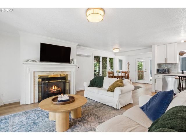 10835 Sw 39TH Ave, Portland, OR 97219