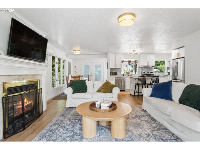 10835 Sw 39TH Ave, Portland, OR 97219