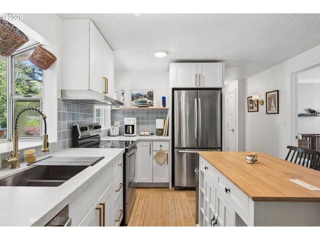 10835 Sw 39TH Ave, Portland, OR 97219