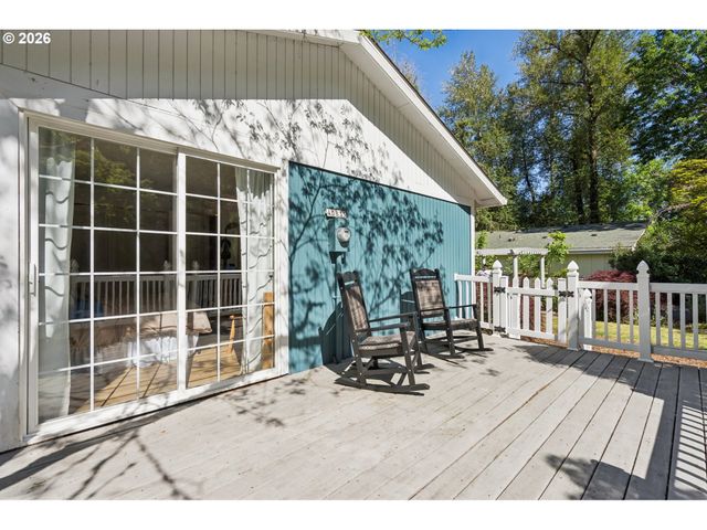 10835 Sw 39TH Ave, Portland, OR 97219