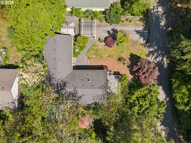 10835 Sw 39TH Ave, Portland, OR 97219