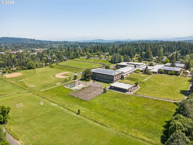 10835 Sw 39TH Ave, Portland, OR 97219
