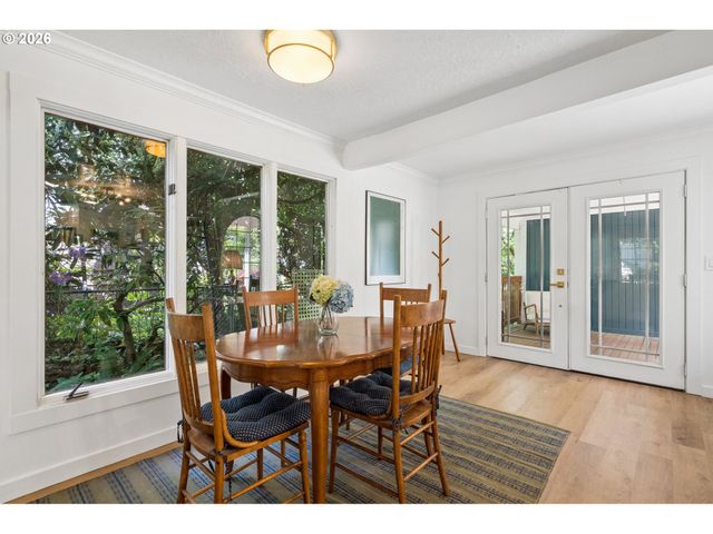 10835 Sw 39TH Ave, Portland, OR 97219