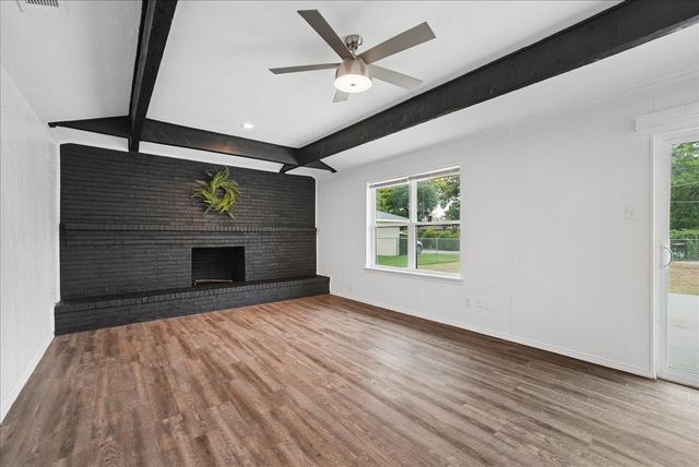 236 Charles Street, Desoto, TX 75115