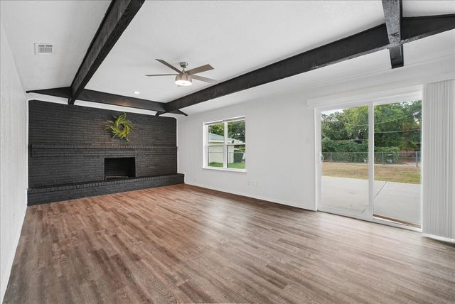 236 Charles Street, Desoto, TX 75115