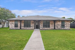 236 Charles Street, Desoto, TX 75115