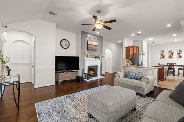 1104 Arvada DR, Leander, TX 78641