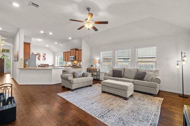 1104 Arvada DR, Leander, TX 78641