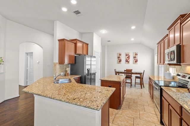 1104 Arvada DR, Leander, TX 78641
