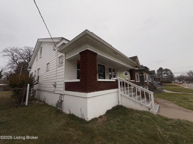 635 Cecil Ave, Louisville, KY 40211