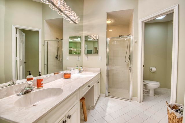 264 W Canterbury Dr W W, Palm Beach Gardens, FL 33418