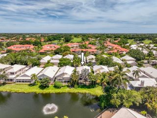 264 W Canterbury Dr W W, Palm Beach Gardens, FL 33418