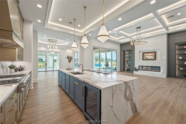 5105 Miramont Circle, Bryan, TX 77802