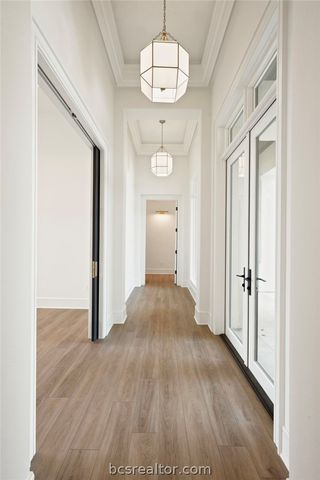 5105 Miramont Circle, Bryan, TX 77802