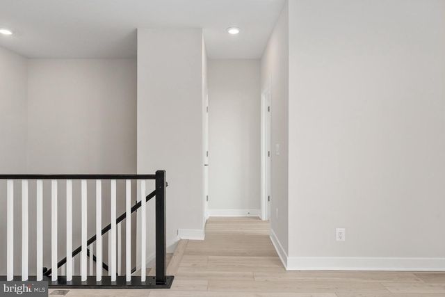 44582 STRABANE TER, Ashburn, VA 20147