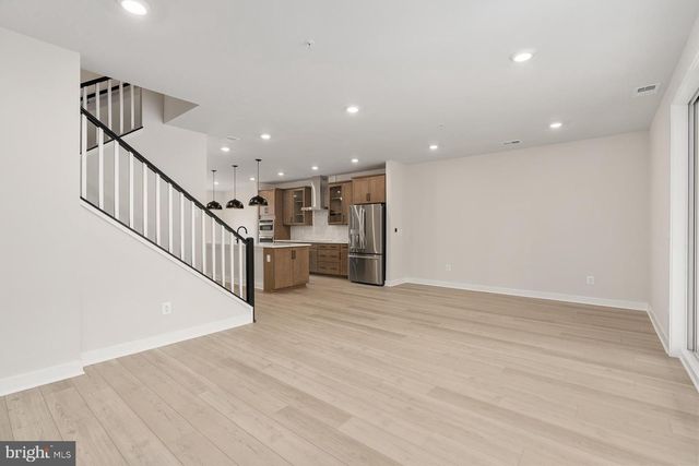 44582 STRABANE TER, Ashburn, VA 20147