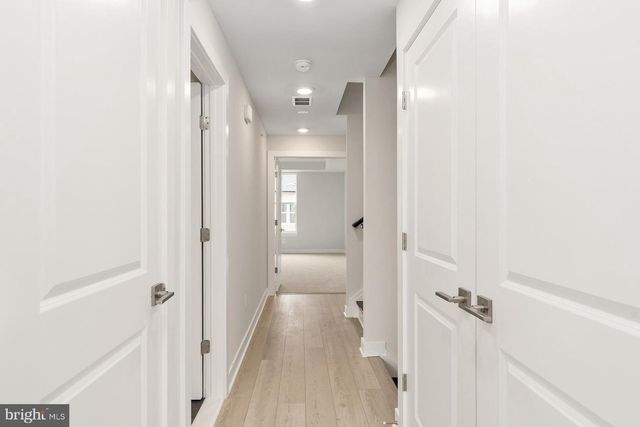 44582 STRABANE TER, Ashburn, VA 20147