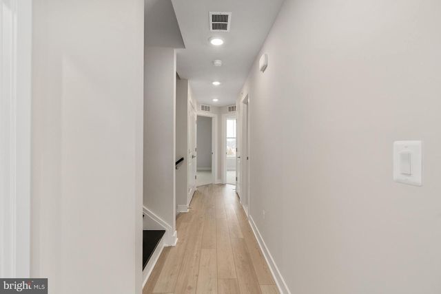 44582 STRABANE TER, Ashburn, VA 20147