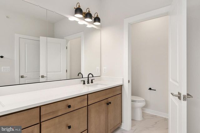 44582 STRABANE TER, Ashburn, VA 20147